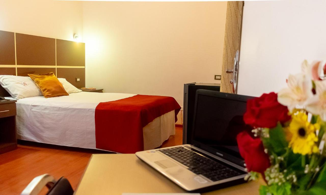 Hotel Royal Inn Tacna Buitenkant foto