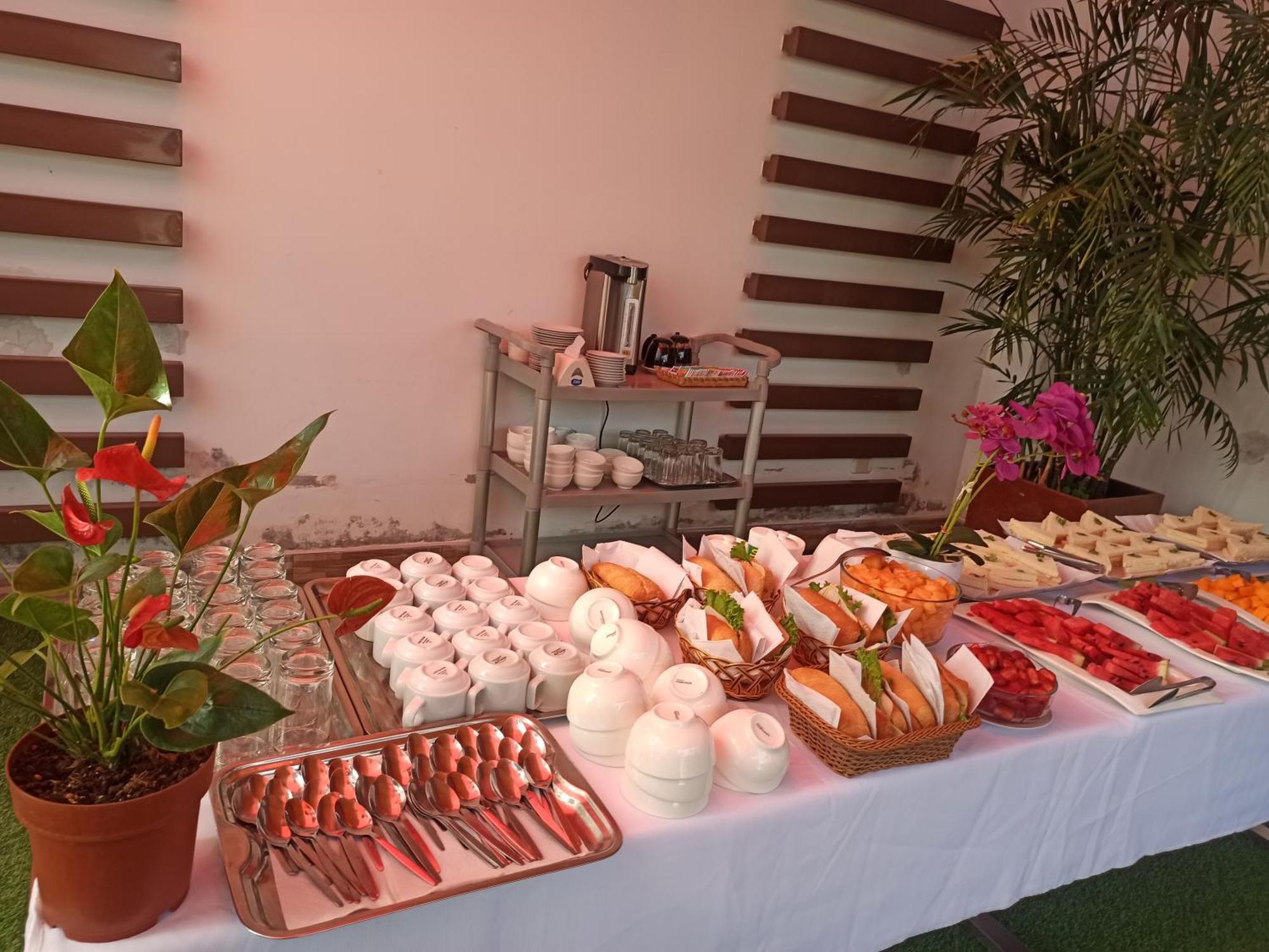 Hotel Royal Inn Tacna Buitenkant foto
